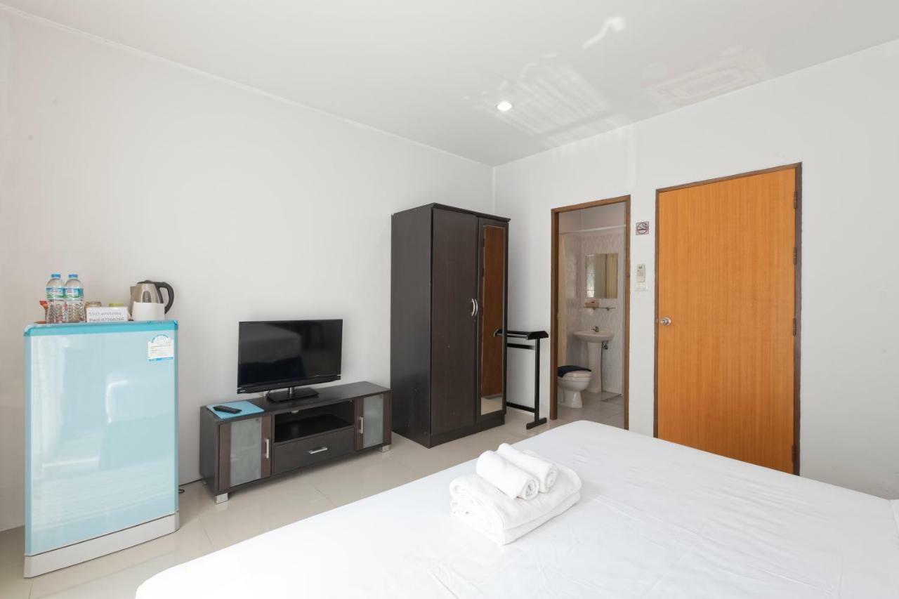 White Sky Boutique Hotel Patong Exterior photo