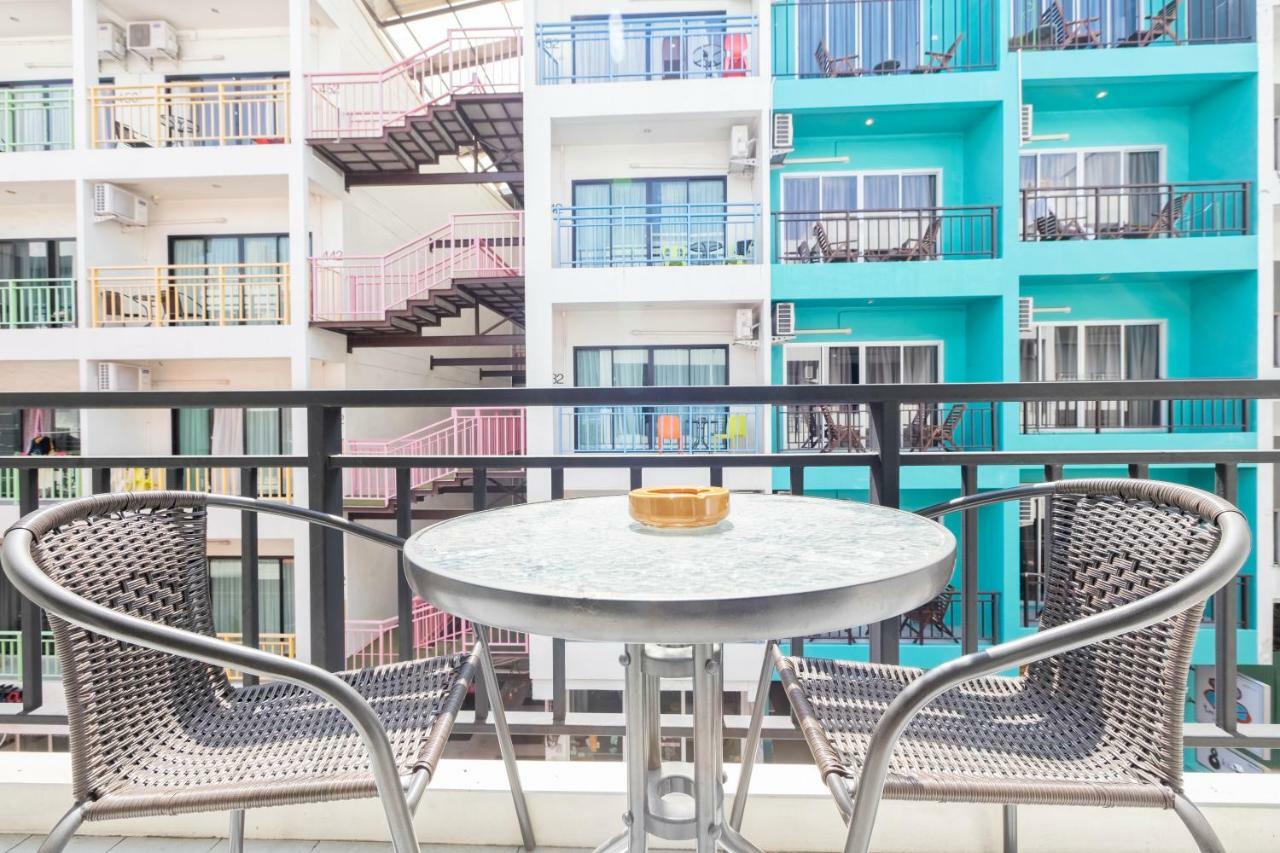 White Sky Boutique Hotel Patong Exterior photo